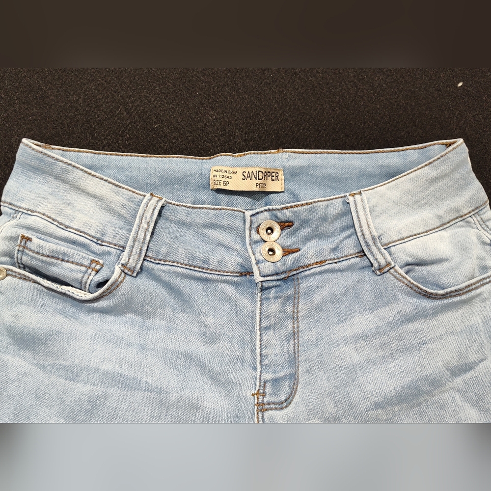 Sandpiper Petite Women's Distressed Straight  Blue Jeans Size 6p - Picture 3 of 9